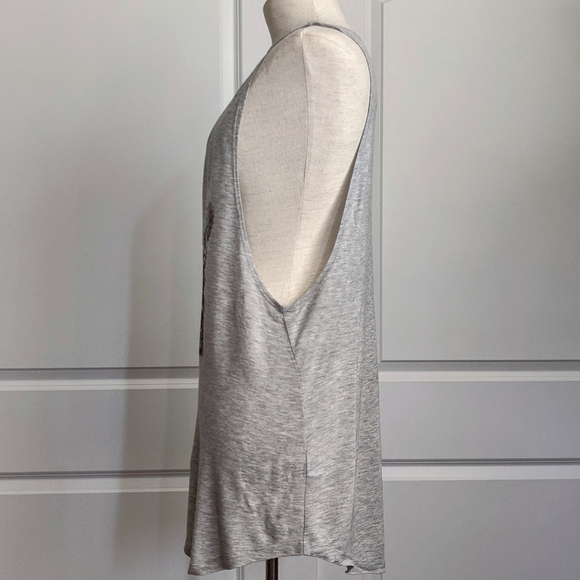 Haute Hippie Tank Top Scoop Neck Sleeveless 100% Modal Graphic Print Grey M NWT - Picture 7 of 10